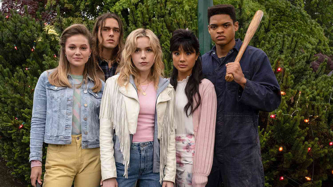Olivia Holt, Charlie Gillespie, Kiernan Shipka, Stephi Chin-Salvo & Jeremy Monn-Djasngar in Totally Killer.